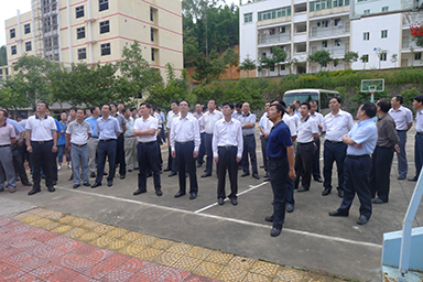 南平市市委書記裴金佳、市長林寶金率市委市政府全部領(lǐng)導及各市縣主要領(lǐng)導一行蒞臨我公司視察指導